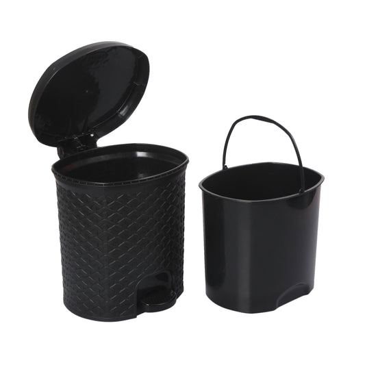 Classic Pedal Dustbin Black / 6 Litre