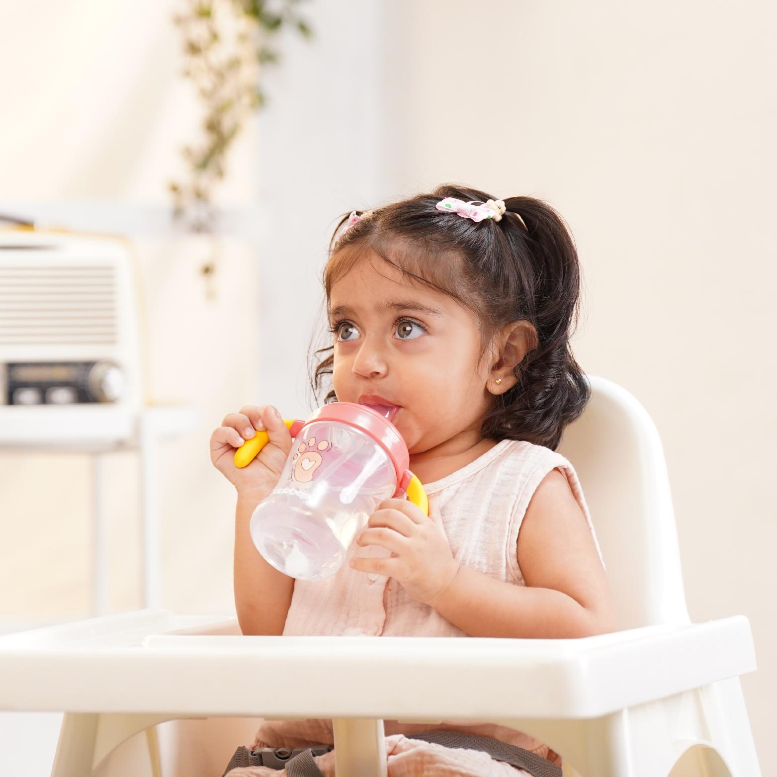 Sip Kido 210 Kidzbee Jr. Training Cup Red Pink